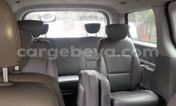 Buy Used Hyundai Starex (H-1) Silver Car in Addis–Ababa in Ethiopia Buy Used Hyundai Starex (H-1) Silver Car in Addis–Ababa in Ethiopia