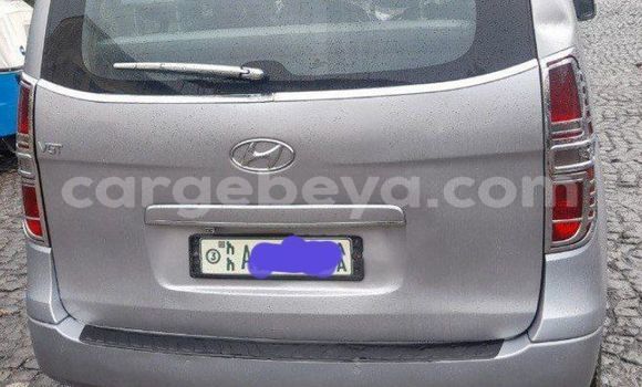 Buy Used Hyundai Starex (H-1) Silver Car in Addis–Ababa in Ethiopia Buy Used Hyundai Starex (H-1) Silver Car in Addis–Ababa in Ethiopia