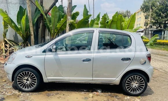 Buy Used Toyota Vitz Silver Car in Addis–Ababa in Ethiopia Buy Used Toyota Vitz Silver Car in Addis–Ababa in Ethiopia