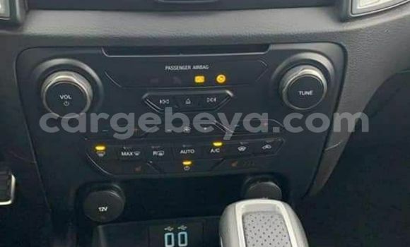 ይግዙ አዲስ Ford Ranger Beige መኪና በ አዲስ አበባ በ ኢትዮጵያ ይግዙ አዲስ Ford Ranger Beige መኪና በ አዲስ አበባ በ ኢትዮጵያ
