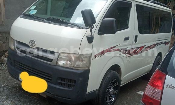 ይግዙ ያገለገለ Toyota Hiace ነጭ መኪና በ አዲስ አበባ በ ኢትዮጵያ ይግዙ ያገለገለ Toyota Hiace ነጭ መኪና በ አዲስ አበባ በ ኢትዮጵያ