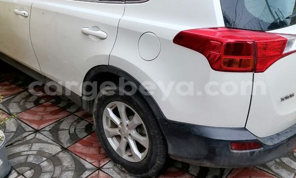 Buy Used Toyota RAV4 White Car in Addis–Ababa in Ethiopia Buy Used Toyota RAV4 White Car in Addis–Ababa in Ethiopia