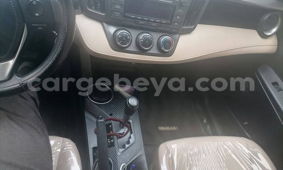 Buy Used Toyota RAV4 White Car in Addis–Ababa in Ethiopia Buy Used Toyota RAV4 White Car in Addis–Ababa in Ethiopia