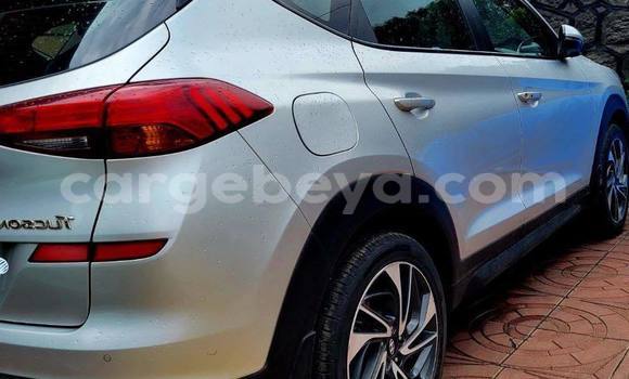 Buy Used Hyundai Tucson Silver Car in Addis–Ababa in Ethiopia Buy Used Hyundai Tucson Silver Car in Addis–Ababa in Ethiopia