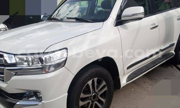 Buy Used Toyota Land Cruiser White Car in Addis–Ababa in Ethiopia Buy Used Toyota Land Cruiser White Car in Addis–Ababa in Ethiopia