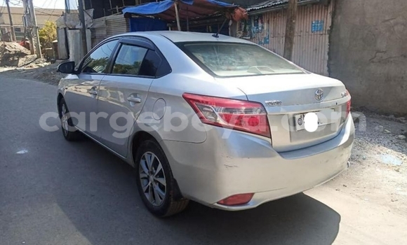ይግዙ ያገለገለ Toyota Yaris ብር መኪና በ አዲስ አበባ በ ኢትዮጵያ ይግዙ ያገለገለ Toyota Yaris ብር መኪና በ አዲስ አበባ በ ኢትዮጵያ