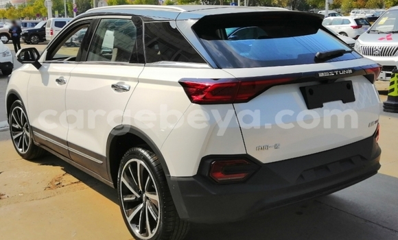 ይግዙ አዲስ FAW Besturn X80 ሌላ መኪና በ አዲስ አበባ በ ኢትዮጵያ ይግዙ አዲስ FAW Besturn X80 ሌላ መኪና በ አዲስ አበባ በ ኢትዮጵያ