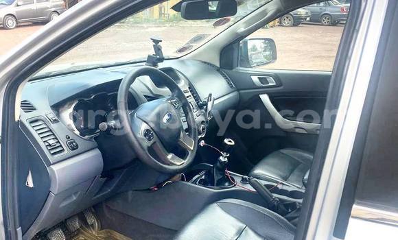 ይግዙ ያገለገለ Ford Ranger ብር መኪና በ አዲስ አበባ በ ኢትዮጵያ ይግዙ ያገለገለ Ford Ranger ብር መኪና በ አዲስ አበባ በ ኢትዮጵያ