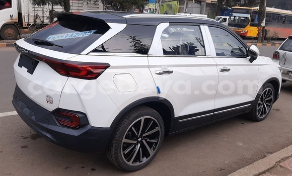 Buy New FAW Besturn X80 White Car in Addis–Ababa in Ethiopia Buy New FAW Besturn X80 White Car in Addis–Ababa in Ethiopia