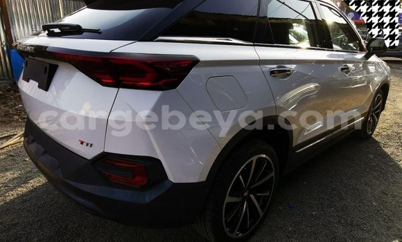 ይግዙ አዲስ FAW Besturn X80 ነጭ መኪና በ አዲስ አበባ በ ኢትዮጵያ ይግዙ አዲስ FAW Besturn X80 ነጭ መኪና በ አዲስ አበባ በ ኢትዮጵያ