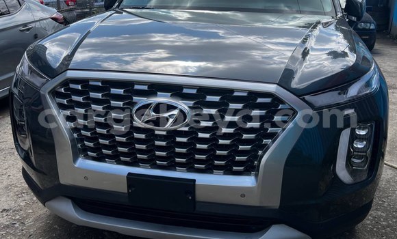 ይግዙ ያገለገለ Hyundai Matrix Beige መኪና በ አዲስ አበባ በ ኢትዮጵያ