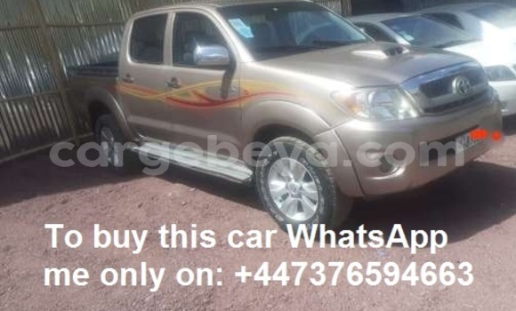 Buy Used Toyota Hilux Beige Car in Addis–Ababa in Ethiopia Buy Used Toyota Hilux Beige Car in Addis–Ababa in Ethiopia