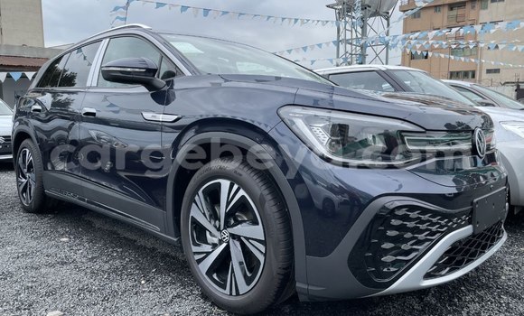 Buy New Volkswagen Quantum Beige Car in Addis–Ababa in Ethiopia