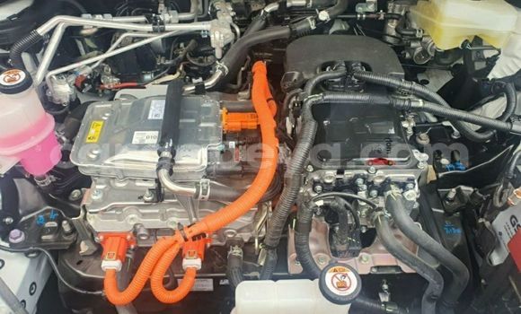 Acheter Neuf Voiture Toyota C-HR Blanc à Addis Ababa, Ethiopie Acheter Neuf Voiture Toyota C-HR Blanc à Addis Ababa, Ethiopie