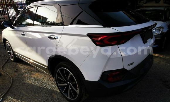 Acheter Neuf Voiture FAW Besturn B70 Blanc à Addis Ababa, Ethiopie Acheter Neuf Voiture FAW Besturn B70 Blanc à Addis Ababa, Ethiopie