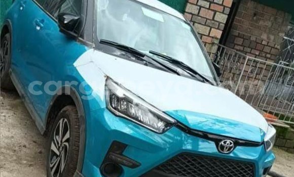 Acheter Neuf Voiture Toyota Ractis Bleu à Addis Ababa, Ethiopie Acheter Neuf Voiture Toyota Ractis Bleu à Addis Ababa, Ethiopie
