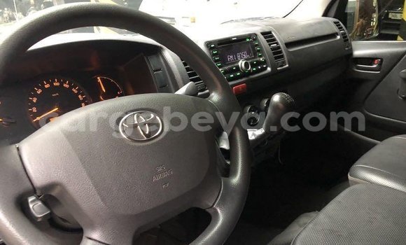 Buy Used Toyota Hiace White Car in Addis–Ababa in Ethiopia Buy Used Toyota Hiace White Car in Addis–Ababa in Ethiopia