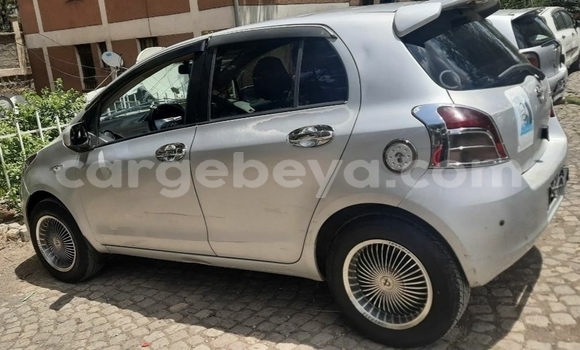 ይግዙ ያገለገለ Toyota Yaris ሌላ መኪና በ አዲስ አበባ በ ኢትዮጵያ ይግዙ ያገለገለ Toyota Yaris ሌላ መኪና በ አዲስ አበባ በ ኢትዮጵያ