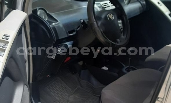 ይግዙ ያገለገለ Toyota Yaris ሌላ መኪና በ አዲስ አበባ በ ኢትዮጵያ ይግዙ ያገለገለ Toyota Yaris ሌላ መኪና በ አዲስ አበባ በ ኢትዮጵያ