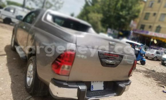 Acheter Occasion Voiture Toyota Hiluxe Revo Gris à Addis Ababa, Ethiopie Acheter Occasion Voiture Toyota Hiluxe Revo Gris à Addis Ababa, Ethiopie