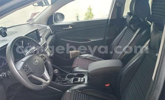 Acheter Occasion Voiture Hyundai Tucson Beige à Addis Ababa, Ethiopie Acheter Occasion Voiture Hyundai Tucson Beige à Addis Ababa, Ethiopie