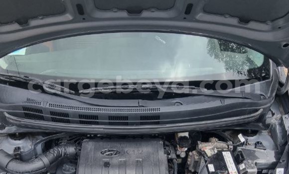 Acheter Occasion Voiture Hyundai i10 Gris à Addis Ababa, Ethiopie Acheter Occasion Voiture Hyundai i10 Gris à Addis Ababa, Ethiopie