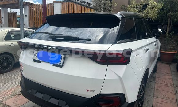 Acheter Neuf Voiture FAW Besturn B70 Blanc à Addis Ababa, Ethiopie Acheter Neuf Voiture FAW Besturn B70 Blanc à Addis Ababa, Ethiopie