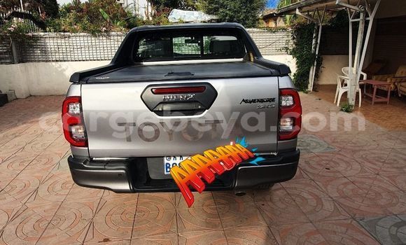 ይግዙ ያገለገለ Toyota Hilux ብር መኪና በ አዲስ አበባ በ ኢትዮጵያ ይግዙ ያገለገለ Toyota Hilux ብር መኪና በ አዲስ አበባ በ ኢትዮጵያ