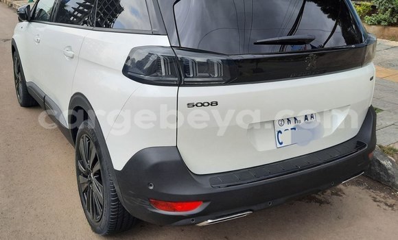 ይግዙ ያገለገለ Peugeot 5008 ነጭ መኪና በ አዲስ አበባ በ ኢትዮጵያ ይግዙ ያገለገለ Peugeot 5008 ነጭ መኪና በ አዲስ አበባ በ ኢትዮጵያ