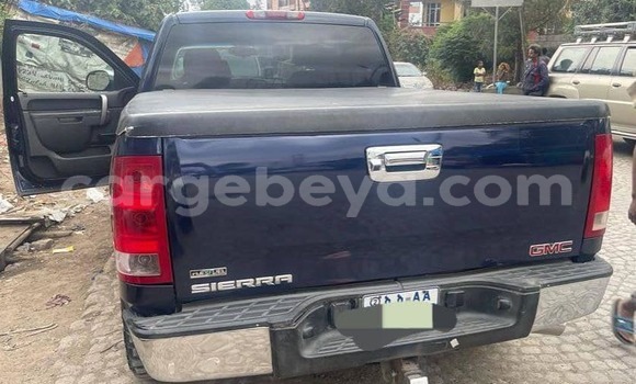 Buy Used GMC Sierra Blue Car in Addis–Ababa in Ethiopia Buy Used GMC Sierra Blue Car in Addis–Ababa in Ethiopia