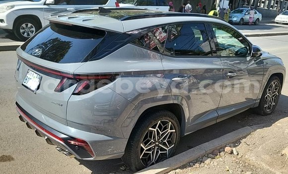 Acheter Occasion Voiture Hyundai Tucson Beige à Addis Ababa, Ethiopie Acheter Occasion Voiture Hyundai Tucson Beige à Addis Ababa, Ethiopie