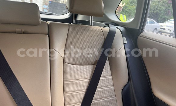 Acheter Occasion Voiture Toyota RAV4 Beige à Addis Ababa, Ethiopie Acheter Occasion Voiture Toyota RAV4 Beige à Addis Ababa, Ethiopie