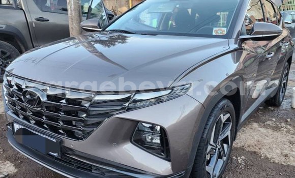 Acheter Occasion Voiture Hyundai Tucson Marron à Addis Ababa, Ethiopie Acheter Occasion Voiture Hyundai Tucson Marron à Addis Ababa, Ethiopie