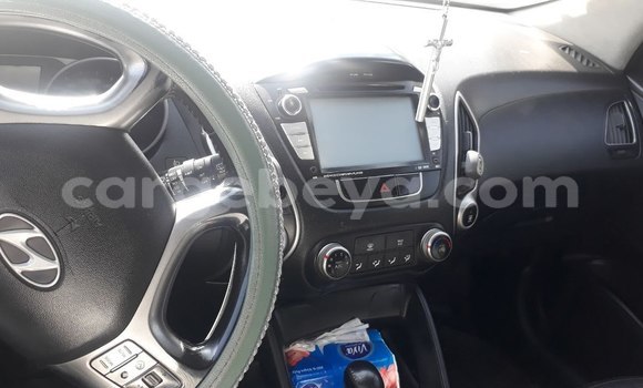 Acheter Occasion Voiture Hyundai Tucson Blanc à Addis Ababa, Ethiopie Acheter Occasion Voiture Hyundai Tucson Blanc à Addis Ababa, Ethiopie