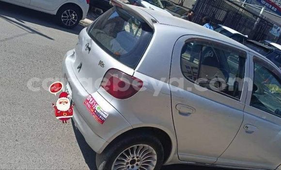 Acheter Occasion Voiture Toyota Vitz Gris à Addis Ababa, Ethiopie Acheter Occasion Voiture Toyota Vitz Gris à Addis Ababa, Ethiopie