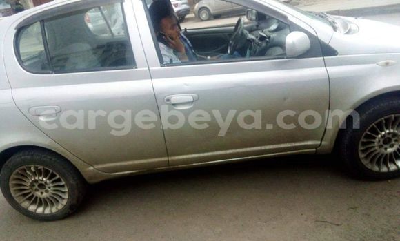 Acheter Occasion Voiture Toyota Vitz Gris à Addis Ababa, Ethiopie Acheter Occasion Voiture Toyota Vitz Gris à Addis Ababa, Ethiopie