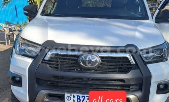 Buy Used Toyota Hiluxe Revo White Car in Addis–Ababa in Ethiopia Buy Used Toyota Hiluxe Revo White Car in Addis–Ababa in Ethiopia