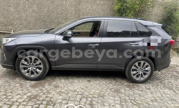 Buy Used Toyota RAV4 Black Car in Addis–Ababa in Ethiopia Buy Used Toyota RAV4 Black Car in Addis–Ababa in Ethiopia