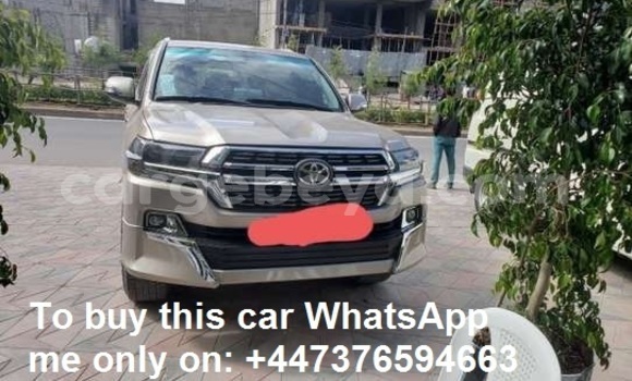 Buy Used Toyota Land Cruiser Prado Beige Car in Addis–Ababa in Ethiopia Buy Used Toyota Land Cruiser Prado Beige Car in Addis–Ababa in Ethiopia