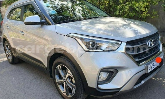 ይግዙ ያገለገለ Hyundai Creta ብር መኪና በ አዲስ አበባ በ ኢትዮጵያ ይግዙ ያገለገለ Hyundai Creta ብር መኪና በ አዲስ አበባ በ ኢትዮጵያ