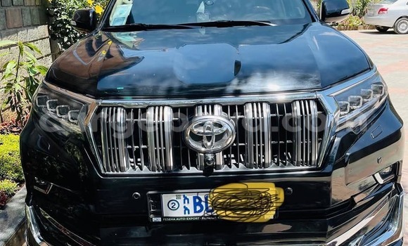 ይግዙ ያገለገለ Toyota Land Cruiser Prado ጥቁር መኪና በ አዲስ አበባ በ ኢትዮጵያ ይግዙ ያገለገለ Toyota Land Cruiser Prado ጥቁር መኪና በ አዲስ አበባ በ ኢትዮጵያ