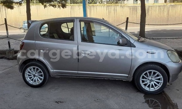 Buy Used Toyota Vitz Silver Car in Addis–Ababa in Ethiopia