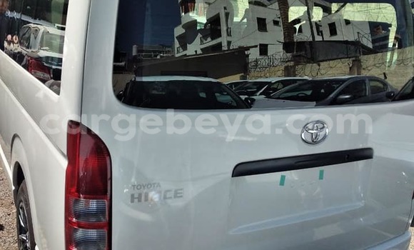ይግዙ ያገለገለ Toyota Hiace ነጭ መኪና በ አዲስ አበባ በ ኢትዮጵያ ይግዙ ያገለገለ Toyota Hiace ነጭ መኪና በ አዲስ አበባ በ ኢትዮጵያ