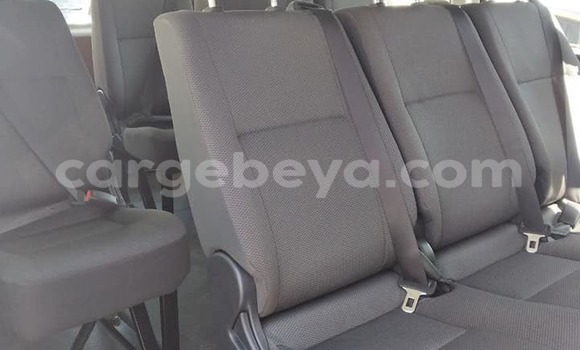ይግዙ ያገለገለ Toyota Hiace ነጭ መኪና በ አዲስ አበባ በ ኢትዮጵያ ይግዙ ያገለገለ Toyota Hiace ነጭ መኪና በ አዲስ አበባ በ ኢትዮጵያ