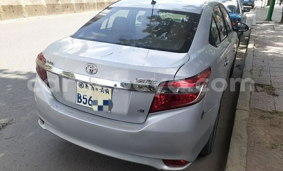 ይግዙ ያገለገለ Toyota Yaris ብር መኪና በ አዲስ አበባ በ ኢትዮጵያ ይግዙ ያገለገለ Toyota Yaris ብር መኪና በ አዲስ አበባ በ ኢትዮጵያ