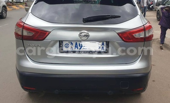 ይግዙ ያገለገለ Nissan Qashqai ብር መኪና በ አዲስ አበባ በ ኢትዮጵያ ይግዙ ያገለገለ Nissan Qashqai ብር መኪና በ አዲስ አበባ በ ኢትዮጵያ