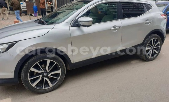 ይግዙ ያገለገለ Nissan Qashqai ብር መኪና በ አዲስ አበባ በ ኢትዮጵያ ይግዙ ያገለገለ Nissan Qashqai ብር መኪና በ አዲስ አበባ በ ኢትዮጵያ