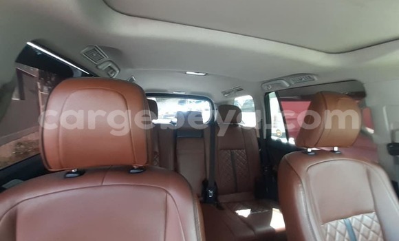 ይግዙ ያገለገለ Toyota Land Cruiser Prado ሌላ መኪና በ አዲስ አበባ በ ኢትዮጵያ ይግዙ ያገለገለ Toyota Land Cruiser Prado ሌላ መኪና በ አዲስ አበባ በ ኢትዮጵያ