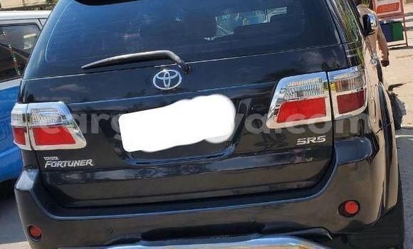 Acheter Occasion Voiture Toyota Fortuner Noir à Addis Ababa, Ethiopie Acheter Occasion Voiture Toyota Fortuner Noir à Addis Ababa, Ethiopie