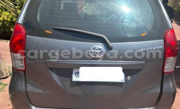 Acheter Occasion Voiture Toyota Avanza Beige à Addis Ababa, Ethiopie Acheter Occasion Voiture Toyota Avanza Beige à Addis Ababa, Ethiopie